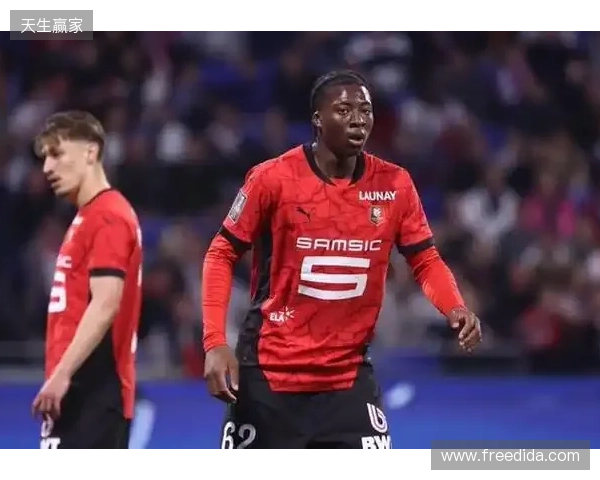 卫报记者：曼联考虑加强对雷恩前锋梅特的追求，身价3000万欧左右