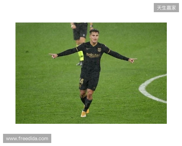 巴萨官方:莱万左眼眶骨折,将缺席对阵马竞的比赛