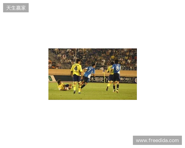 开门红!大连鲲城2-1击败苏州东吴 38岁穆谢奎破门双方各轰世界波 开门红!大连鲲城2-1击败苏州东吴 38岁穆谢奎破门双方各轰世界波